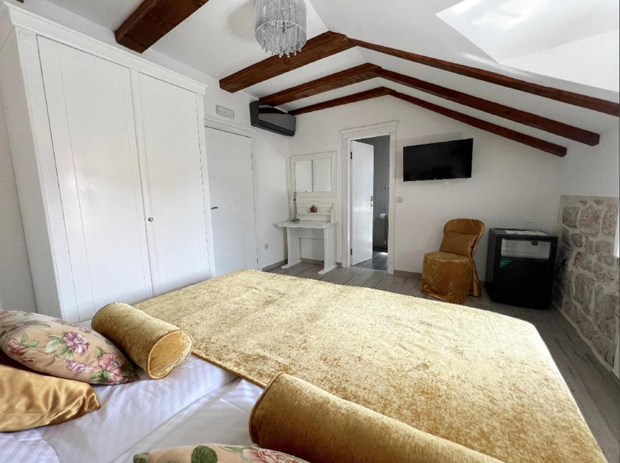 Bed&Breakfast Sorgo Palace Ston Luaran gambar
